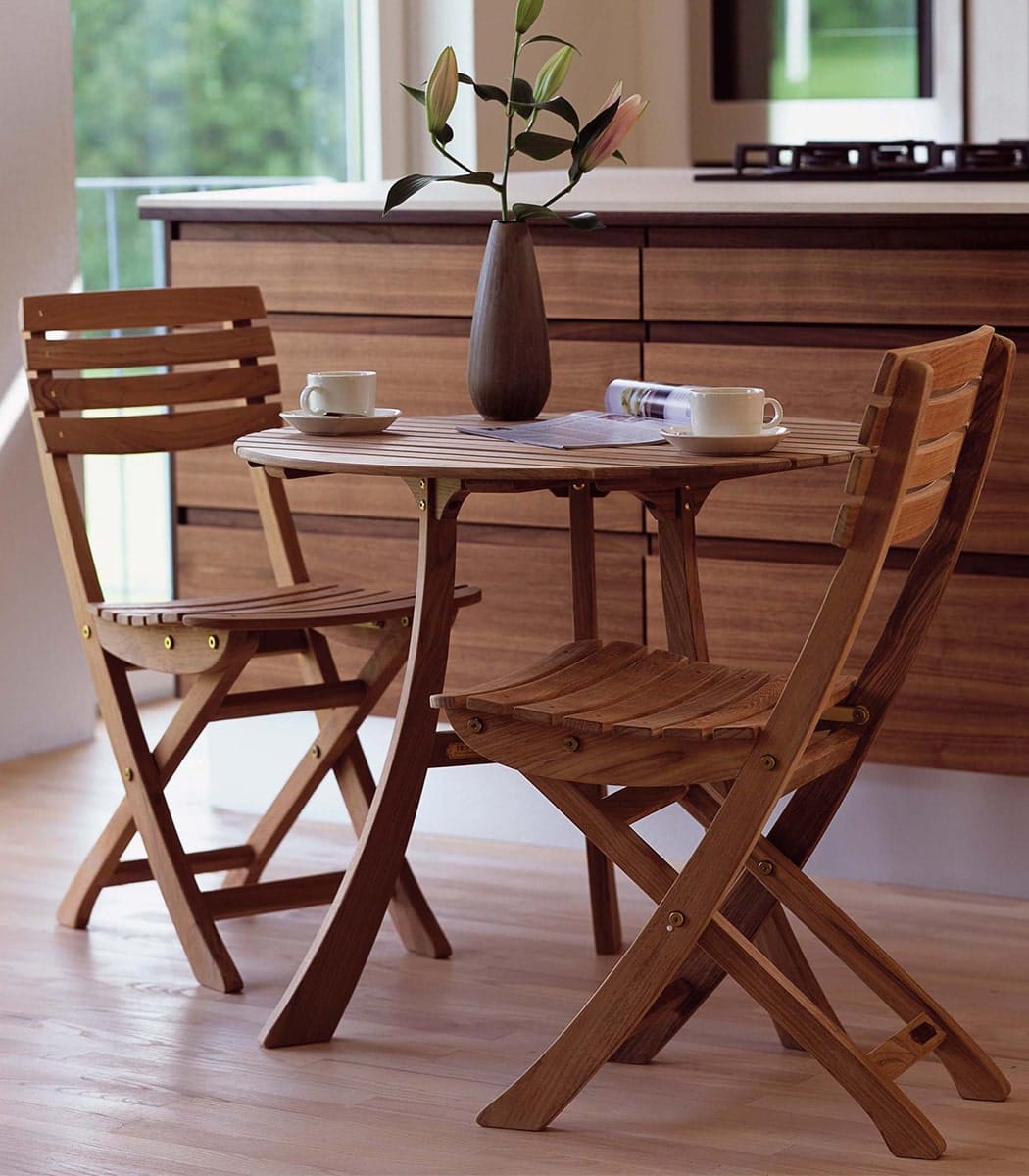 Classic wooden chair 3 Classic wooden chair - الصورة 3