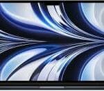 لابتوب ماك بوك اير 2022 اب مع شريحة M2: شاشة ريتينا سائل 13.6 بوصة، ذاكرة RAM 8 جيجابايت، سعة تخزين SSD 256 جيجابايت، 1080 بيكسل، كاميرا HD لفيس تايم يعمل مع ايفون وايباد؛ بلون كحلي داكن، لغة