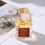 عطر أفروديت السري للنساء - رائحة زهرية منعشة، قائم على الكحول، سائل، خالٍ من الفورمالديهايد، 0.8 أونصة سائلة (24 مل)، عطر للجنسين بنكهات العنبر الخشبية، هدية مثالية في صندوق أنيق