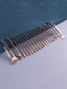 20 قطعة مجموعة فرش مكياج للمبتدئين ، فرشاة ظلال العيون ، فرشاة الشفاه ، فرشاة البودرة ، فرشاة قناع الوجه ، فرشاة الأساس ، ناعمة 2 2024 11 28 11 30 44 20pcs Makeup Brushes Set For Beginners Eye Shadow Brush Lip Brush Powder Brus