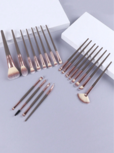 20 قطعة مجموعة فرش مكياج للمبتدئين ، فرشاة ظلال العيون ، فرشاة الشفاه ، فرشاة البودرة ، فرشاة قناع الوجه ، فرشاة الأساس ، ناعمة 5 2024 11 28 11 34 07 20pcs Makeup Brushes Set For Beginners Eye Shadow Brush Lip Brush Powder Brus