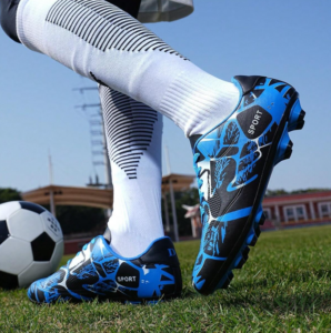 أحذية كرة قدم تدريبية خفيفة وعملية بنمط كلاسيكي بسيط ومنخفضة مع مسامات للتهوية 4 2025 02 01 10 31 05 Window