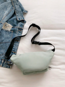 حقيبة رياضية عادية للنساء حقيبة خصر حقيبة كروسبودي رفرفة الصدر 22 2025 02 09 11 08 26 Window