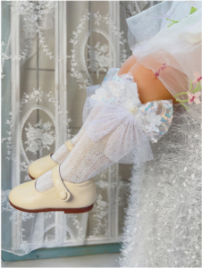 زوج واحد من جوارب شبكة صيد السمك الملونة الصلبة بعقدة فيونكة لامعة ولؤلؤ مزخرف بالزهور للفتيات 1 2025 02 18 18 39 14 1pair Girls Flower Embellished Pearl Glitter Bow Knot Solid Colored Fishnet S