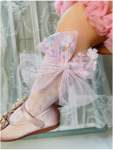 زوج واحد من جوارب شبكة صيد السمك الملونة الصلبة بعقدة فيونكة لامعة ولؤلؤ مزخرف بالزهور للفتيات 9 2025 02 18 18 46 30 1pair Girls Flower Embellished Pearl Glitter Bow Knot Solid Colored Fishnet S