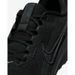 حذاء الجري Nike Downshifter 13 للرجال يتميز بتصميم خفيف الوزن وتهوية ممتازة بفضل الجزء العلوي الشبكي