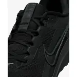 حذاء الجري Nike Downshifter 13 للرجال يتميز بتصميم خفيف الوزن وتهوية ممتازة بفضل الجزء العلوي الشبكي