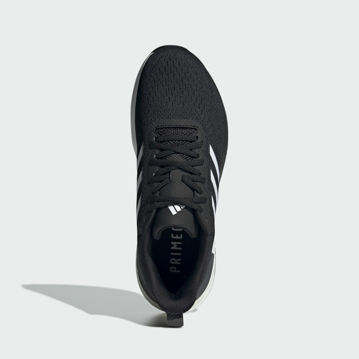 حذاء Adidas RESPONSE SUPER 2.0 G58068 مصمم للراحة والأداء العالي، يتميز بنسيج شبكي للتهوية، ووسادة BOOST لمزيد من التوسيد والاستجابة، مع نعل مطاطي يمنحك ثباتاً قوياً أثناء الحركة.