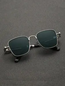 نظارات مستطيلة إطار معدني مع عدسات عاكسة. 2 2025 05 12 12 44 41 Window