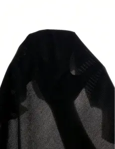 بنطلون كاجوال مضلع للرجال. 6 2025 05 15 10 09 32 Manfinity Hypemode بنطلون برمودا رجالي قطيفة فضفاض مع تفاصيل شارة مطبوعة شي إن
