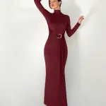 فستان سهرة برجاندي أنيق – تصميم راقٍ لإطلالة ليلية ساحرة