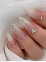 طقم أظافر صناعية لوزية الشكل بتصميم عصري شامل أدوات العناية