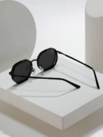 نظارات شمسية بإطار معدني سميك وتصميم هندسي، حماية وأناقة لكل المناسبات - الصورة 3