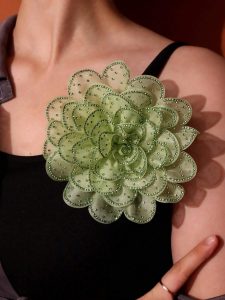 بروش زهرة ثلاثي الأبعاد فاخر بفصوص لامعة، إكسسوار كبير للمناسبات والفساتين وحقائب اليد 12 171990818588bc3cbe02e7c5c5586489fdc9273bee