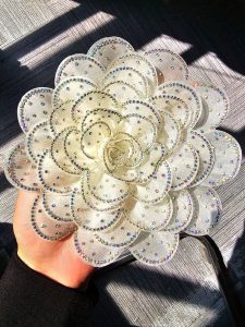 بروش زهرة ثلاثي الأبعاد فاخر بفصوص لامعة، إكسسوار كبير للمناسبات والفساتين وحقائب اليد 19 17284585536761381fb3e3e8995400e097864c733c