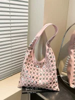 شنطة نسائية كبيرة متعددة الاستخدامات – ستايل كوري عصري بلمسة دراجات نارية