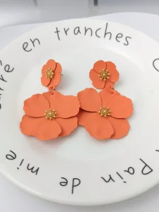 أقراط نسائية زهور معدنية غير متماثلة بألوان متعددة، لهدية أو إطلالة عصرية، مناسب للخروجات، الهدايا، والمناسبات الكاجوال 3 1742973076ca989b8b24daeaee5421e3a71c4c0e62