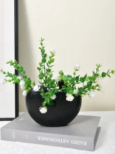 مزهرية سيراميك يدوية بلمسة عصرية بسيطة – قطعة ديكور مركزية أنيقة للطاولة 7 17440112245f69c81c09834175b1d67e957584917a