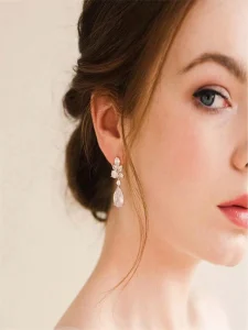 أقراط زفاف نسائية ناعمة بزركونيا على شكل قطرة ماء، لمسة رومانسية للعروس، تناسب فساتين الزفاف الكلاسيكية والعصرية 2 1746714921640e90a9cb85f9c90cd8f833c5a68720