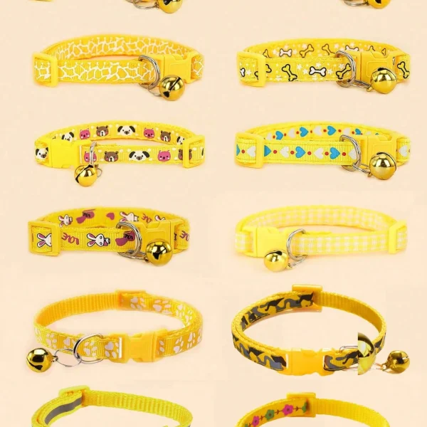 طوق للكلاب والقطط بنقش عشوائي مزود بجرس – تصميم كرتوني لطيف وزخرفي"