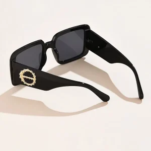 نظارات نسائية كبيرة بنقشة ذهبية، تصميم مربع باللون الأسود والرمادي، إكسسوار مثالي للمناسبات اليومية أو الإطلالات العرضية 3 620e60dc 70fb 48db 9219 d13576ee0ec1