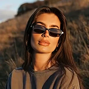 نظارات نسائية موضة 2025، تصميم مستطيل أنيق وعدسات بولي كربونات خفيفة، مثالية للاستخدام اليومي أو لإكمال إطلالة ملفتة 5 92dadc33 da18 4fac a633 d52a92cc1393