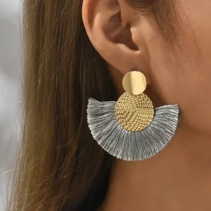 مروحة مصنوعة يدويًا على شكل مروحة مزينة بفولان وقلائد لتصميم بوهيمي - أذرع من الفولاذ المقاوم للصدأ والأجسام من البوليستر، مثالية للملابس غير الرسمية 3 مروحة مصنوعة يدويًا على شكل مروحة مزينة بفولان وقلائد لتصميم بوهيمي - أذرع من الفولاذ المقاوم للصدأ والأجسام من البوليستر، مثالية للملابس غير الرسمية