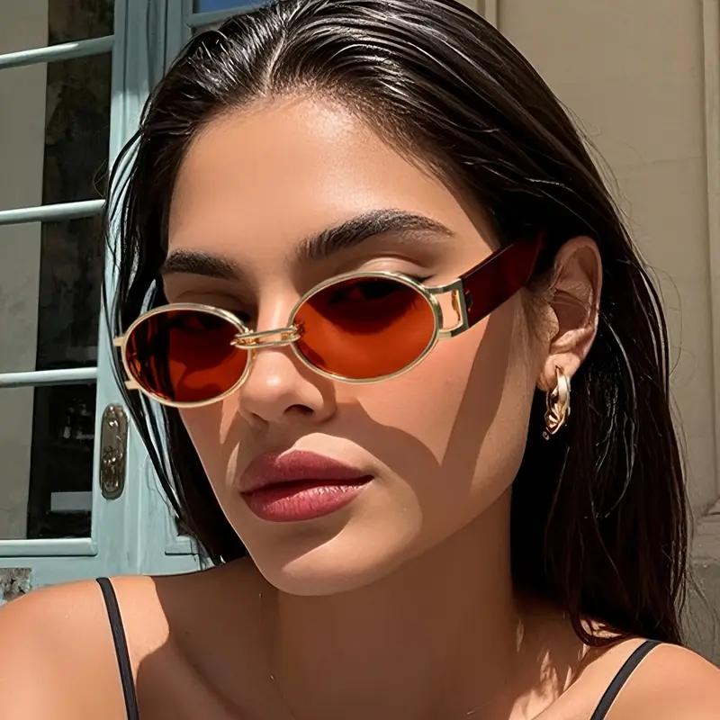 نظارات نسائية مربعة أنيقة، تصميم كلاسيكي مجوف للحماية والإطلالة اليومية والمناسبات الخارجية نظارات نسائية مربعة أنيقة، تصميم كلاسيكي مجوف للحماية