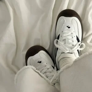 أحذية صيفية نسائية ريترو بيضاء 2025، مريحة وأنيقة لإطلالة خريفية عصرية، مثالية للاستخدام اليومي 6 03aec8a3 9626 4762 9493 0bcbf4b26bae