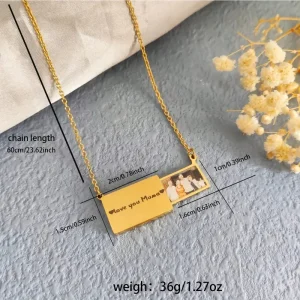 قلادة صورة مخصصة مع رسالة خفية، تصميم أنيق وراقي مستوحى من الطراز الكلاسيكي، هدية أنثوية أنيقة لعيد الأم أو المناسبات الخاصة 1 0c9ebe3e 3d0b 4972 9763 80b530ae578d