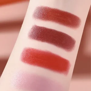 أحمر شفاه فاخر غير لامع بـ٤ ألوان ثابتة، مقاوم للماء ولا يلطخ، مناسب طوال اليوم وفي جميع الأجواء، يمنح مظهرًا أنيقًا غير لامع بدون إحساس بالجفاف 3 0fa43910 bcb4 4587 a8d2 02b7688db373