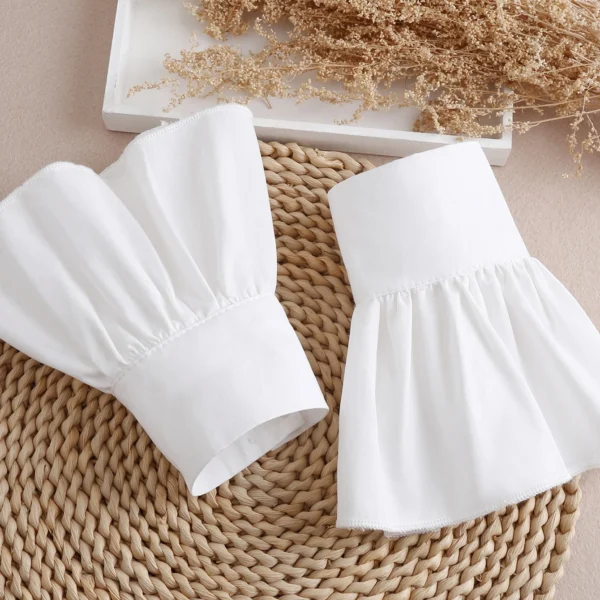 كمّ نسائي مزين بكشكش لعيد الحب، زينة معصم أنثوية ناعمة، يضفي لمسة رومانسية لأي زي بسيط