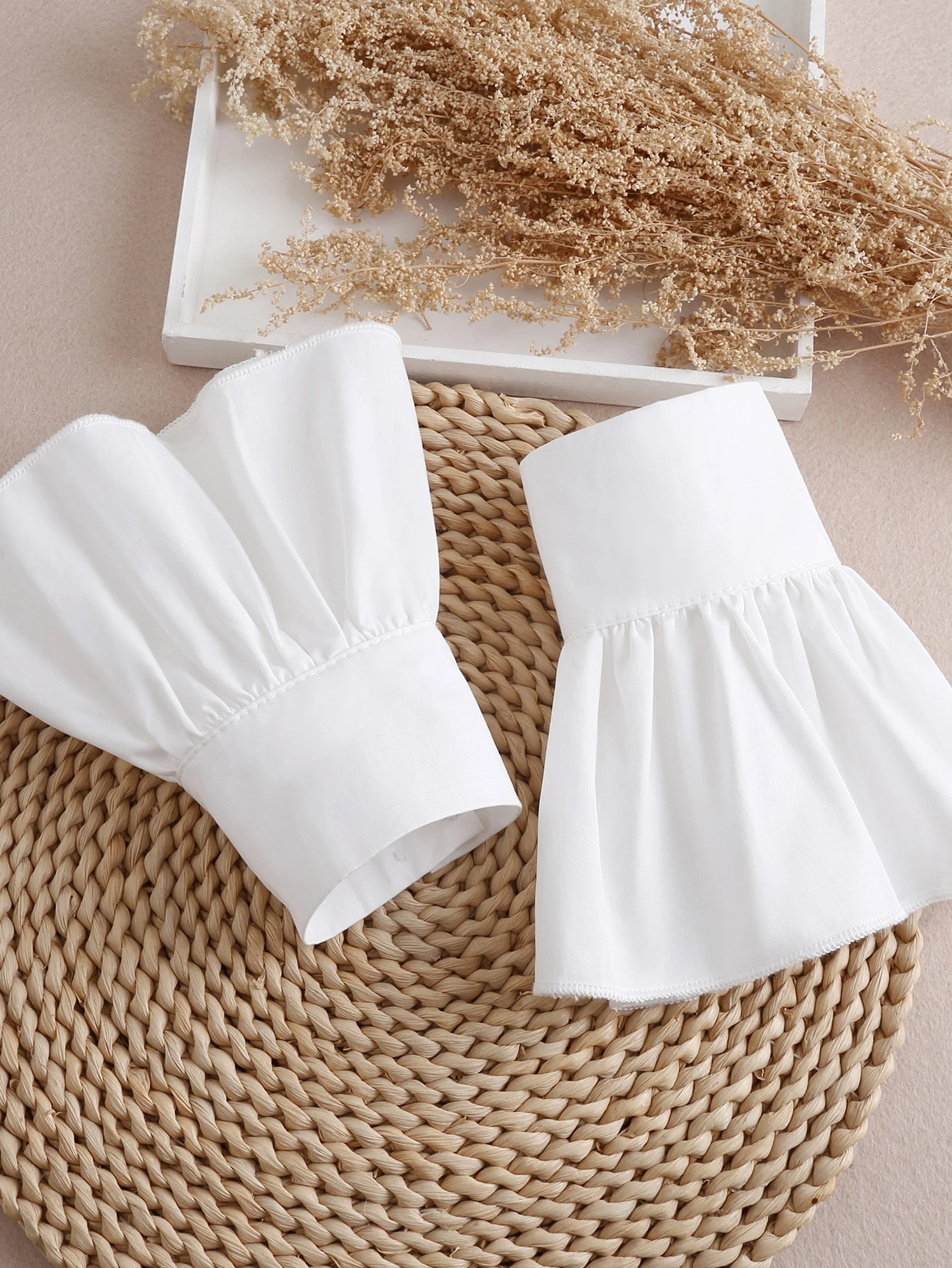 كمّ نسائي مزين بكشكش لعيد الحب، زينة معصم أنثوية ناعمة، يضفي لمسة رومانسية لأي زي بسيط، مناسب للاستخدام اليومي المناسبات الخاصة كمّ نسائي مزين بكشكش لعيد الحب، زينة معصم أنثوية ناعمة، يضفي لمسة رومانسية لأي زي بسيط