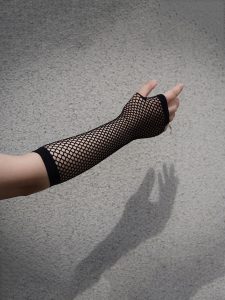 قفازات نسائية للهالوين بتصميم شبكي بدون أصابع، إطلالة ساحرة للشتاء والمناسبات 3 16696006804c1d9dab8261d9fe55a1eb76d86a76e6