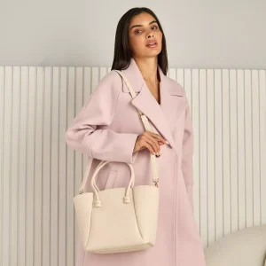 شنطة توتي نسائية من ماكس بارزة الملمس بمقابض مزدوجة وسحاب، تصميم عملي وأنيق 2025 15 167203249 23458 MXSS24122223 02 2100