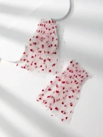 إكسسوار نسائي سوار للأكمام فراولة عيد الحب أكمام زائفة أزياء رومانسية تزيين الملابس إطلالة نسائية Valentine's Day Strawberry accessory Red decorative cuff Romantic outfit piece