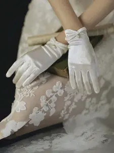 قفازات ساتان نسائية قصيرة بلؤلؤ صناعي، أنيقة للزفاف والحفلات والهالوين، تصميم كلاسيكي راقٍ يعكس الذوق الرفيع 7 17239692072b00127ca3c520ecde820e0151ad7762