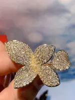 خاتم نسائي مزين بفراشة وزهرة CZ داخل علبة هدايا، إكسسوار فاخر للأعراس والمناسبات - الصورة 3