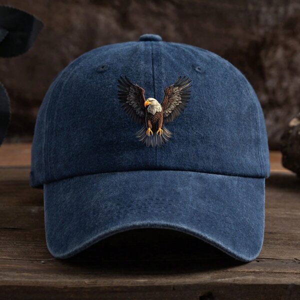 قبعة بيسبول مطبوعة بنسر