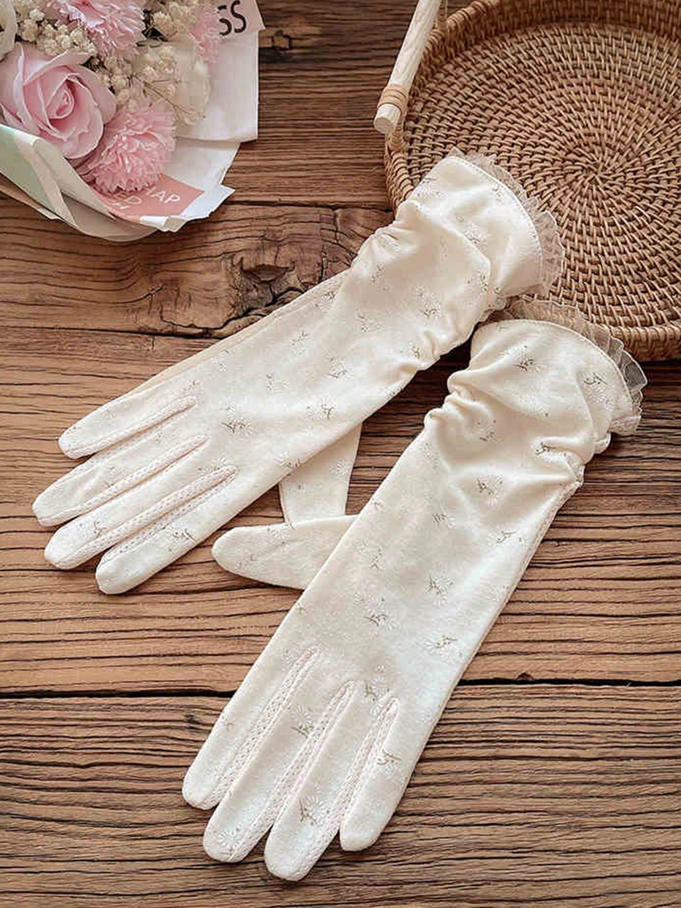 قفازات نسائية صيفية طويلة بدون أصابع، حماية من الشمس ولمس الشاشة، مرنة وتناسب مختلف قياسات الأذرع قفازات نسائية صيفية طويلة بدون أصابع، حماية من الشمس ولمس الشاشة