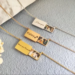 قلادة صورة مخصصة مع رسالة خفية، تصميم أنيق وراقي مستوحى من الطراز الكلاسيكي، هدية أنثوية أنيقة لعيد الأم أو المناسبات الخاصة 4 3387391c e7be 48cc bd45 fb9e8b06a6a3