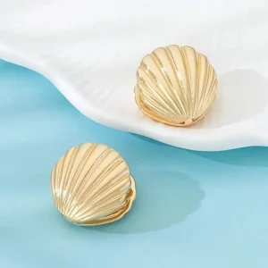 أقراط قوقعة نسائية ذهبية، تصميم كلاسيكي مستوحى من البحر لإطلالة يومية أنيقة 3 424cc4f6 69eb 4f70 8731 061ebe565ce8