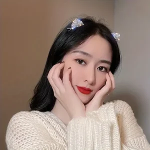 مشبك شعر نسائي جانبي على شكل آذان قطة مزين بأحجار لامعة، إكسسوار أنثوي أنيق للاستخدام اليومي 5 49569177 6b3f 49fa 8f85 994322a5ea5a