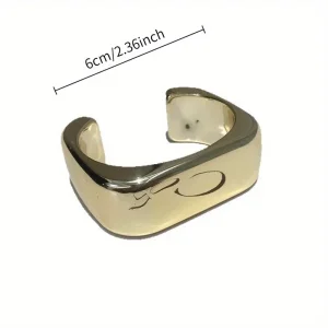 أساور عريضة نسائية أنيقة، طقم 3 قطع بتصميم فاخر وعصري للمناسبات والسهرات 1 4c4420169d88485a93e4ed46130eca4f goods