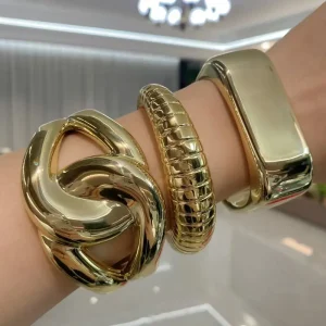 أساور عريضة نسائية أنيقة، طقم 3 قطع بتصميم فاخر وعصري للمناسبات والسهرات 2 61b4573fe8c24400be79c7cfe5db9cf3 goods