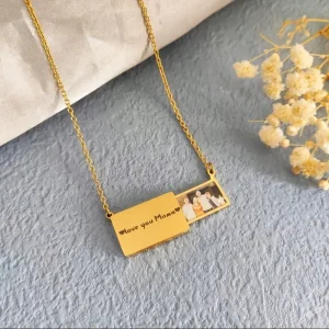 قلادة صورة مخصصة مع رسالة خفية، تصميم أنيق وراقي مستوحى من الطراز الكلاسيكي، هدية أنثوية أنيقة لعيد الأم أو المناسبات الخاصة 7 7d3edfa6 8865 4b44 8548 6037208ad063