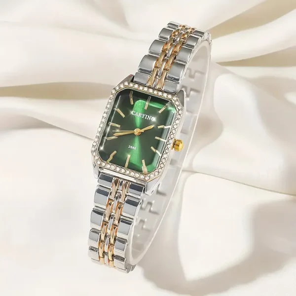 ساعة نسائية مربعة أنيقة وبسيطة