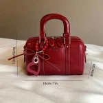 حقيبة نسائية، حقيبة كتف، حقيبة بشرابة، حقيبة هدية، حقيبة للتسوق، هدية للأم، حقيبة أنيقة، حقيبة 2025، حقيبة مرصعة بالخرز، حزام قابل للتعديل، حقيبة يومية، موضة نسائية