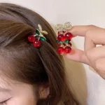 مشابك شعر نسائية كريستالية صغيرة، 2 قطعة بتصميم معدني لامع، مناسبة لإطلالات المهرجانات