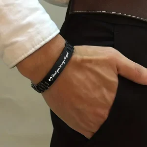 سوار شخصي بنقش اسم وتاريخ، هدية فريدة من الفولاذ المقاوم للصدأ للمناسبات 2025، تصميم أنيق يناسب الإطلالات اليومية والرسمية 12 f63661ad c76b 4633 b465 dde1aa6839d9